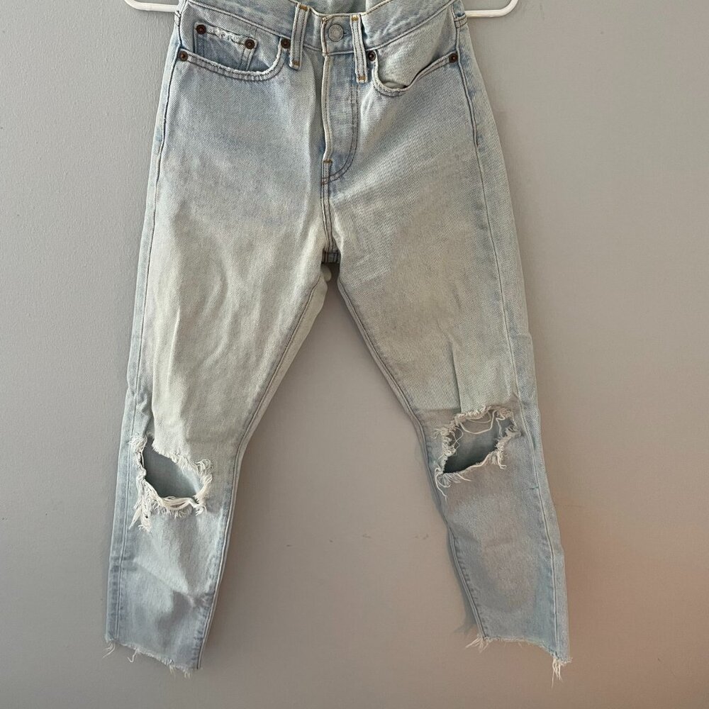 Levi's Light Wash Red Tab Denim Jeans Women's Size 24 - TORN AND CUT